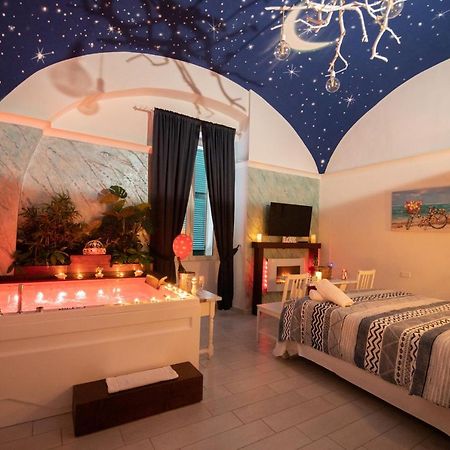 Stabiae Luxury Rooms カステッランマーレ・ディ・スタービア エクステリア 写真