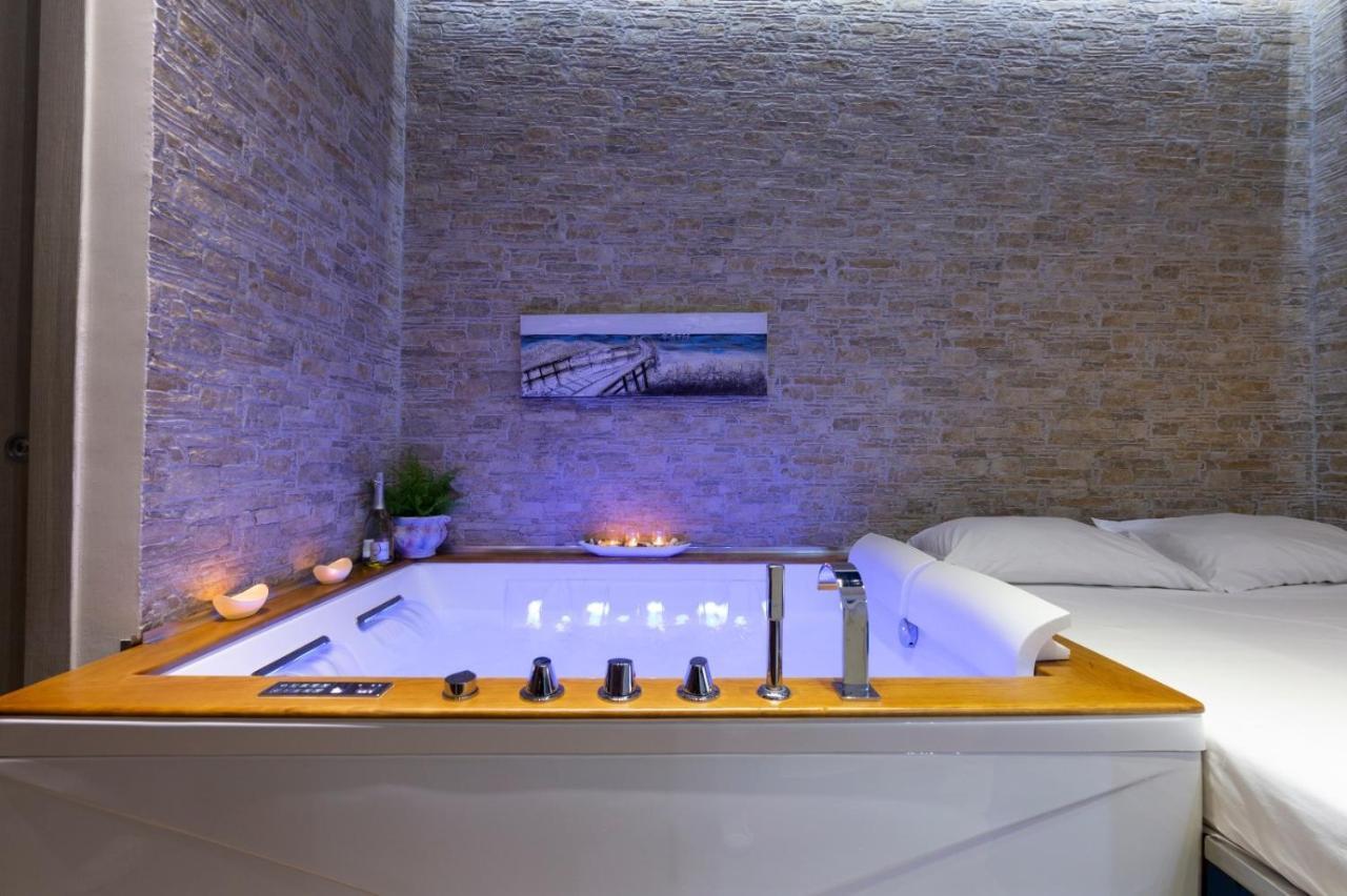 Stabiae Luxury Rooms カステッランマーレ・ディ・スタービア エクステリア 写真