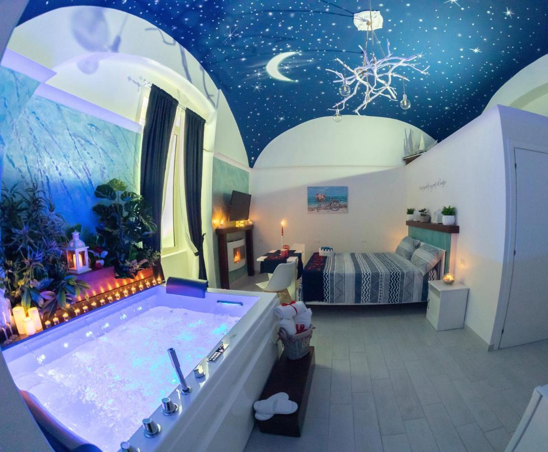 Stabiae Luxury Rooms カステッランマーレ・ディ・スタービア エクステリア 写真