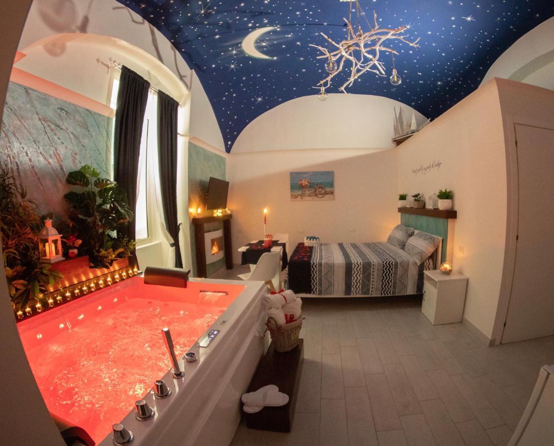 Stabiae Luxury Rooms カステッランマーレ・ディ・スタービア エクステリア 写真